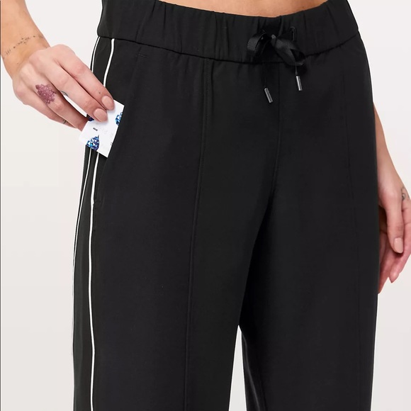 The BEST lululemon pants 6 - Picture 3 of 10